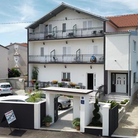 Bed & Breakfast Maki Biograd Na Moru Bagian luar foto