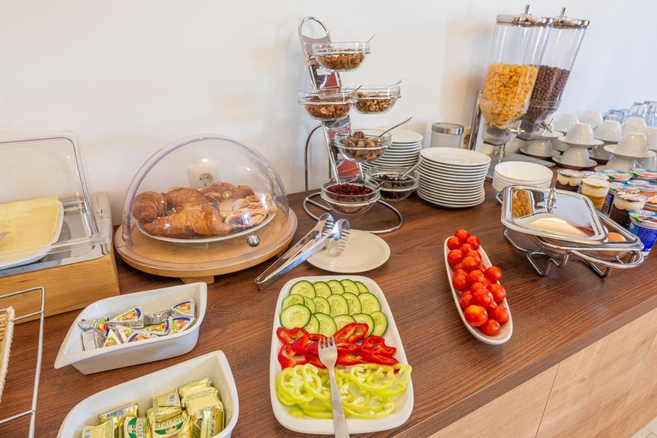 Bed & Breakfast Maki Biograd Na Moru Bagian luar foto