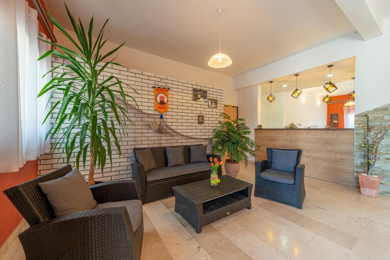 Bed & Breakfast Maki Biograd Na Moru Bagian luar foto