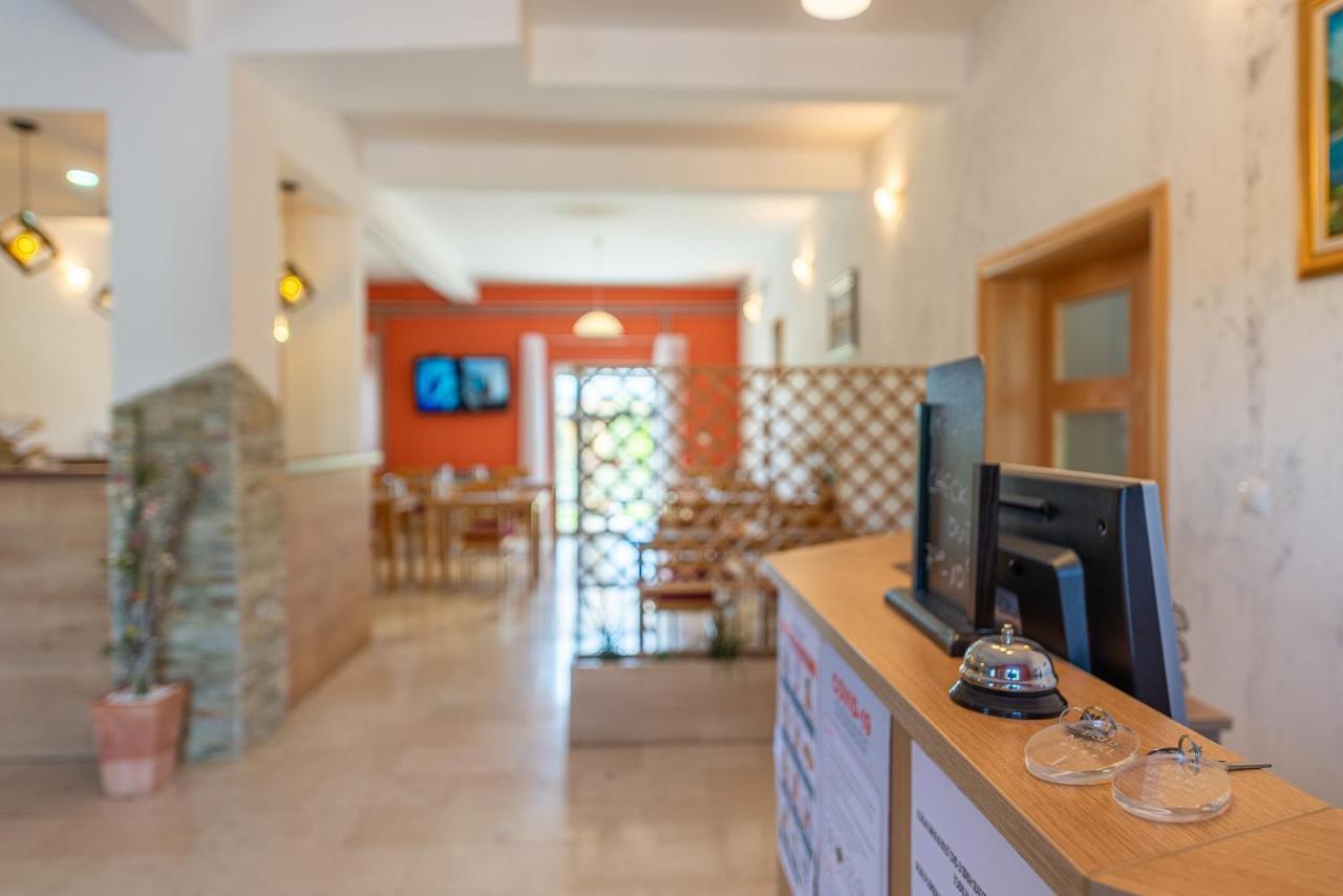 Bed & Breakfast Maki Biograd Na Moru Bagian luar foto