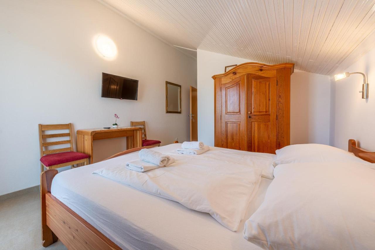Bed & Breakfast Maki Biograd Na Moru Bagian luar foto