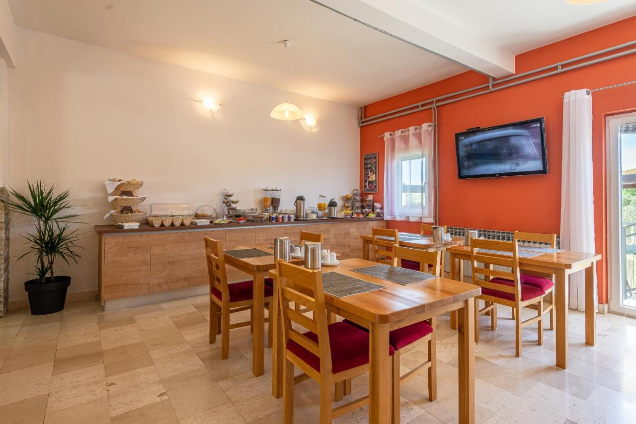 Bed & Breakfast Maki Biograd Na Moru Bagian luar foto