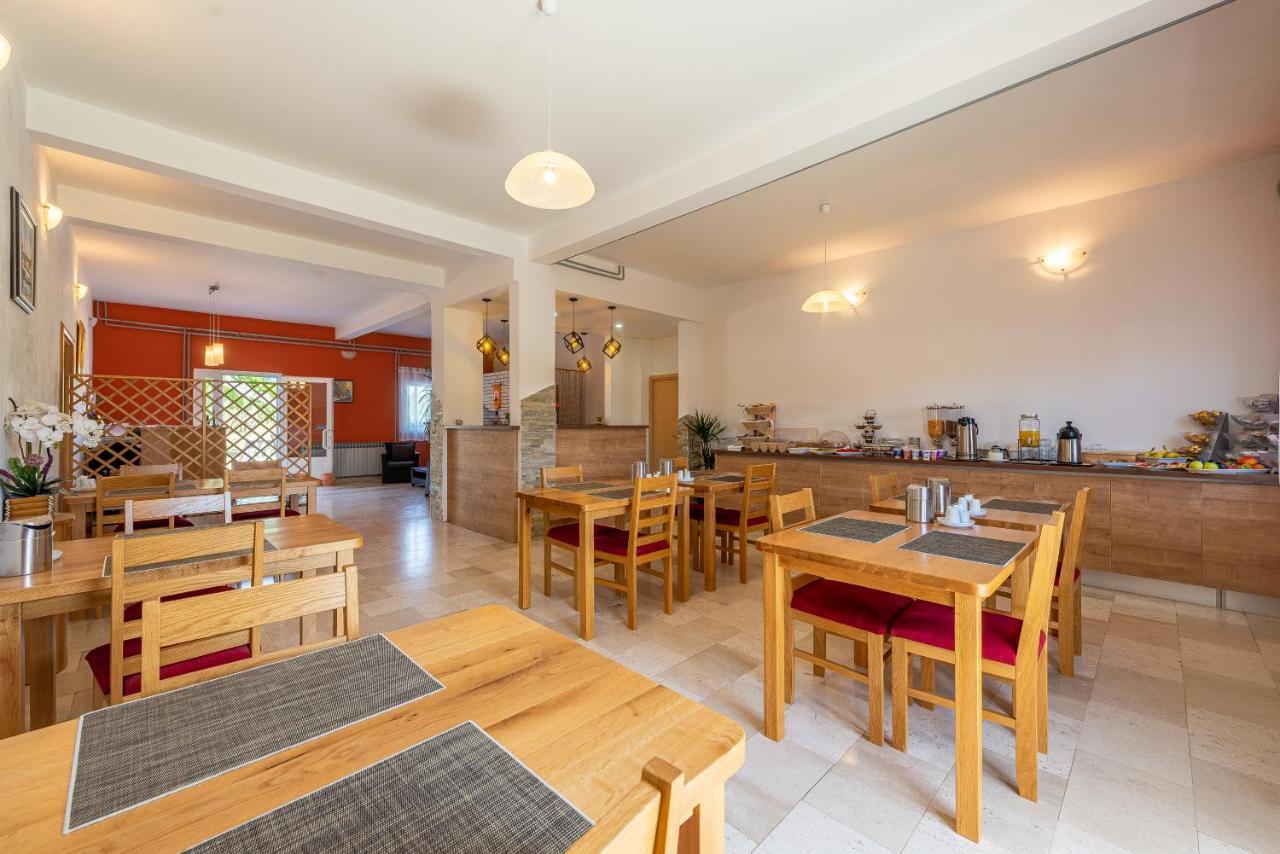 Bed & Breakfast Maki Biograd Na Moru Bagian luar foto