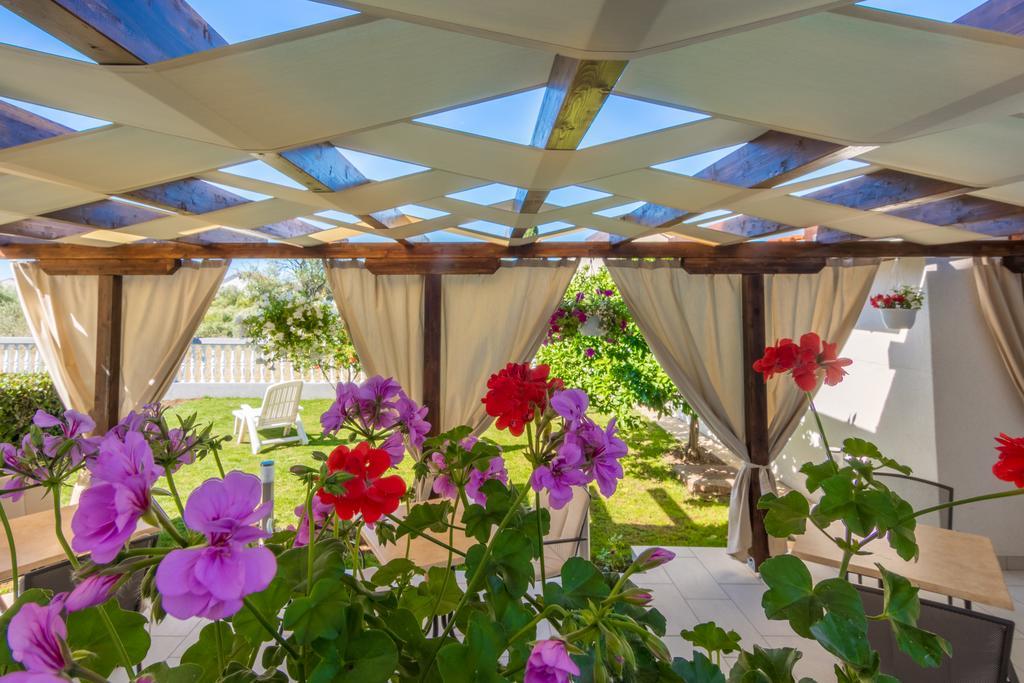 Bed & Breakfast Maki Biograd Na Moru Bagian luar foto
