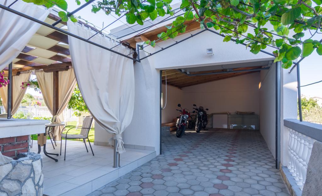 Bed & Breakfast Maki Biograd Na Moru Bagian luar foto